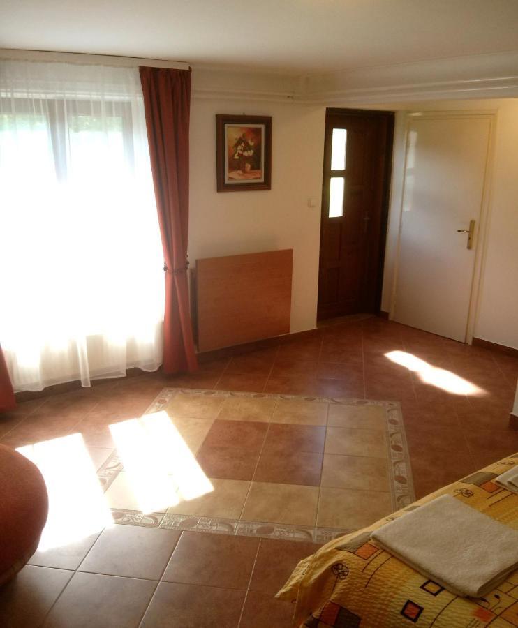 Sarreti Apartmanhaz Balatonfüred Exterior foto